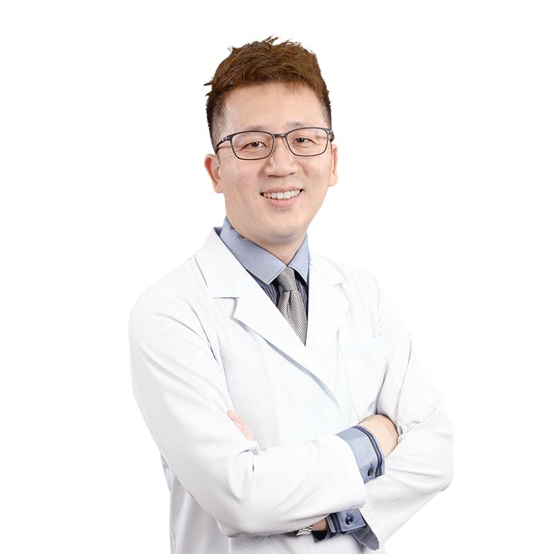 齒顎矯正專科 林盧佑 院長