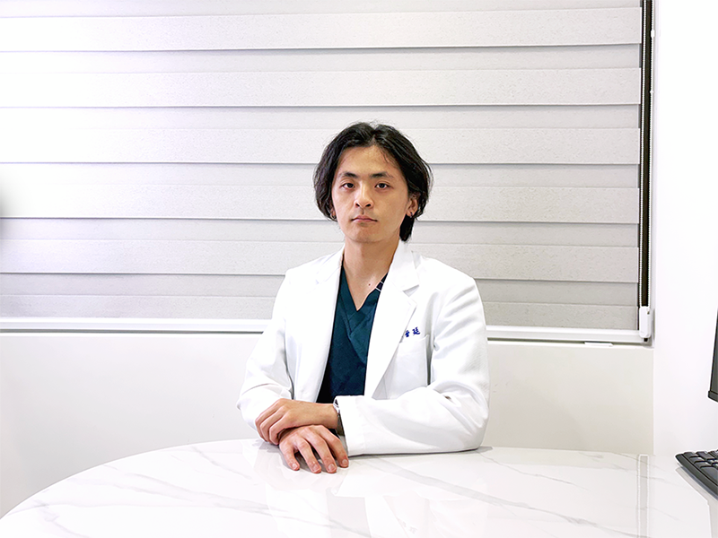 【有影】刷牙還是黃？醫師揭牙齒外因性染色關鍵 噴砂美白成解方